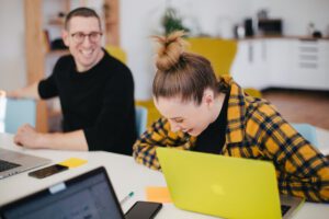 Frau bei der Arbeit Notebook