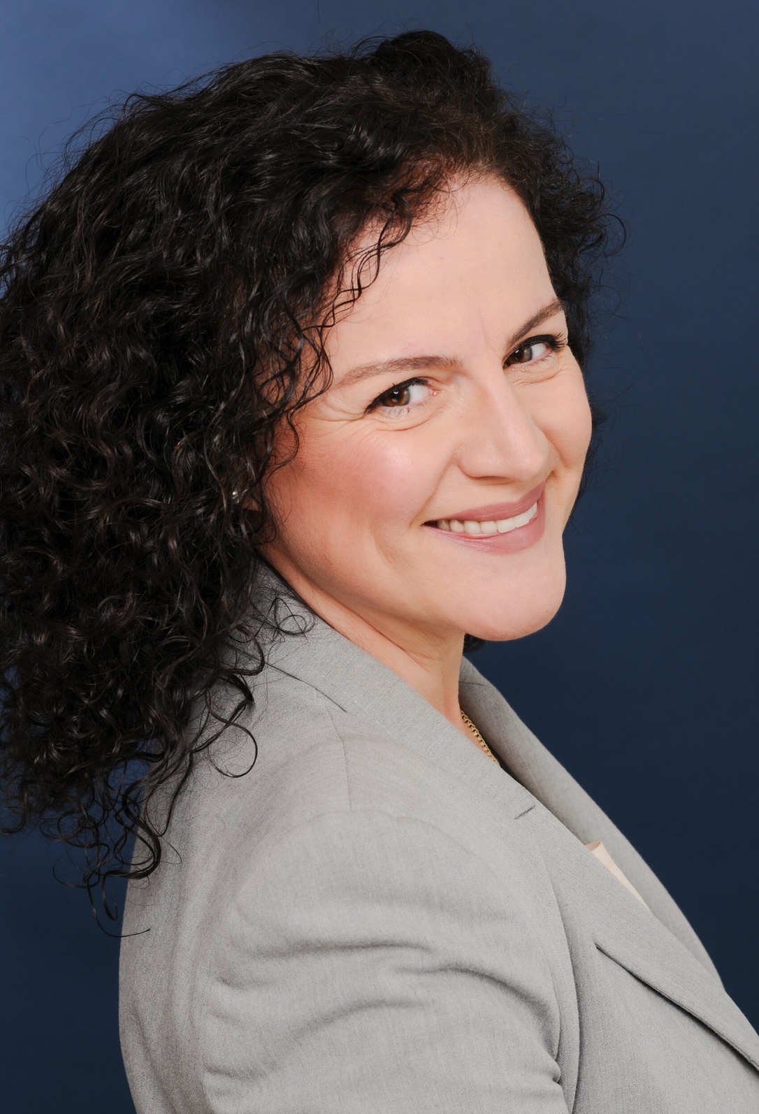  Dr. Etleva Nita